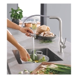 GROHE 30271DC0 Essence Kitchen Faucet, Residential, 1.75 gpm Flow Rate, 360 deg Swivel Spout, StarLight® SuperSteel, 1 Handle, 1 Faucet Hole