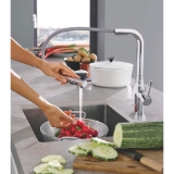 GROHE 30271000 Essence Kitchen Faucet, Residential, 1.75 gpm Flow Rate, 360 deg Swivel Spout, StarLight® Polished Chrome, 1 Handle, 1 Faucet Hole