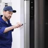LG APHWC801M High-Efficiency Electric Inverter Heat Pump Water Heater, 80 gal Tank, 208-240 V, 3.8-5 kW Power Rating